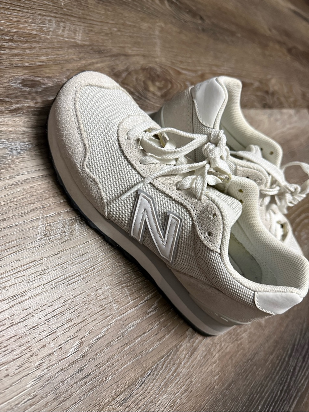 New Balance Off-White 515 V3 Classic Sneaker - Picture 4 of 6